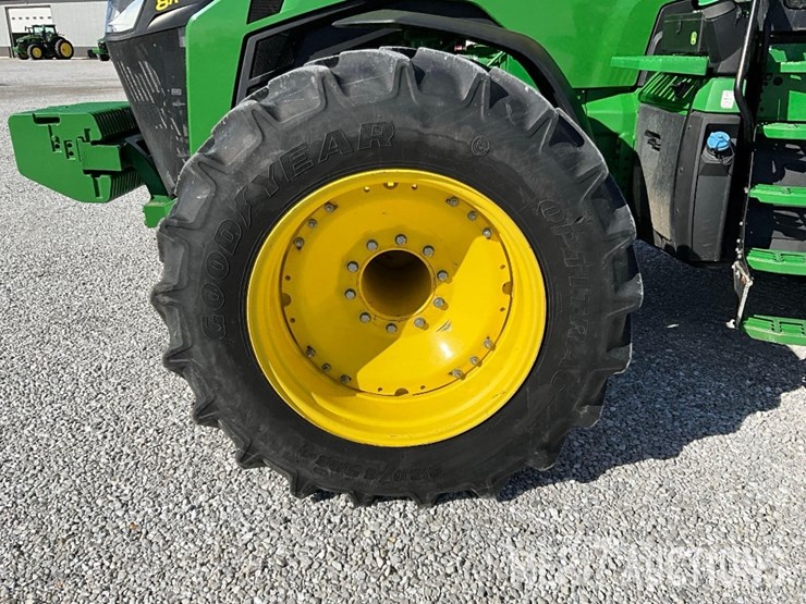 2023-john-deere-8r-310-image-13