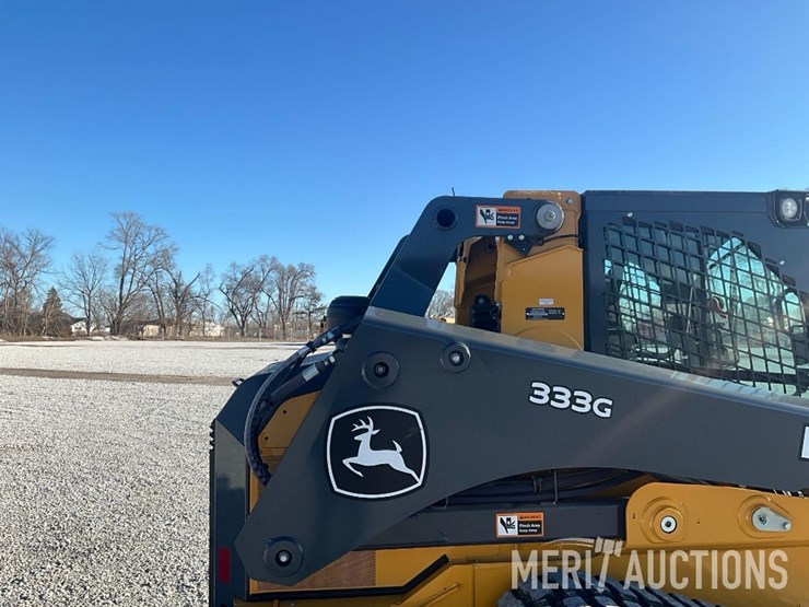 2023-deere-333g-image-22