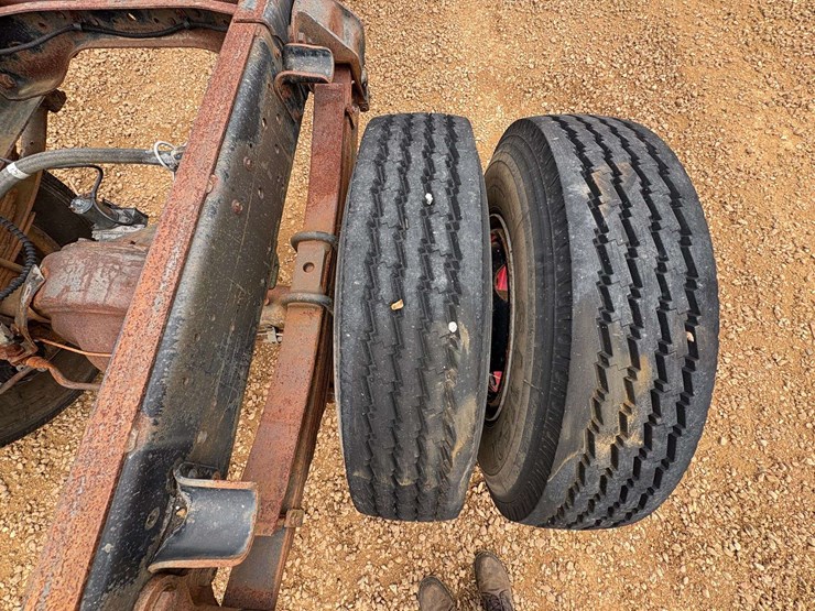 1985-ford-f700-image-18