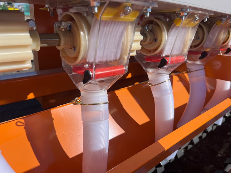 #5001-•-new-land-honor-no-till-drill-for-tractor-and-skid-steer-image-5