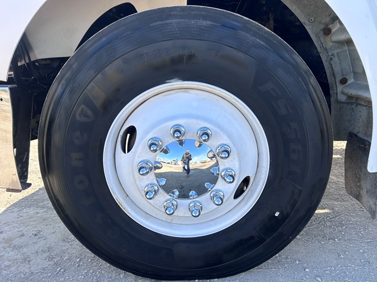 #1679-•-2003-kenworth-flatbed-truck-image-53