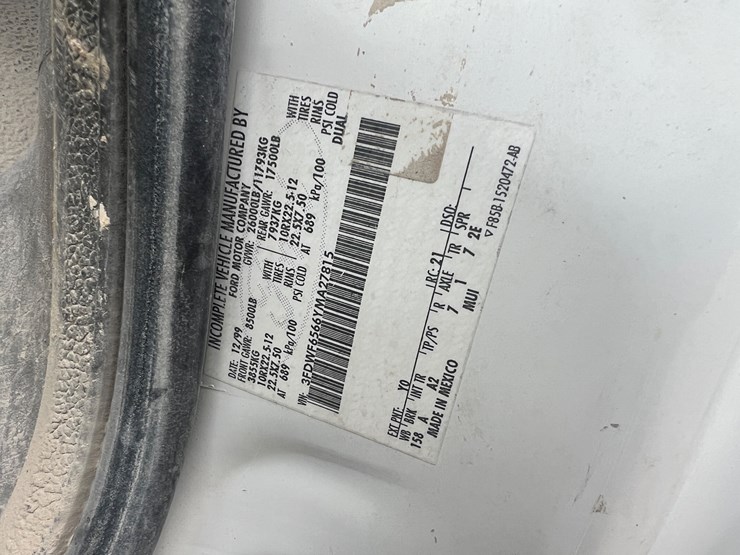 2000-ford-f650-image-38