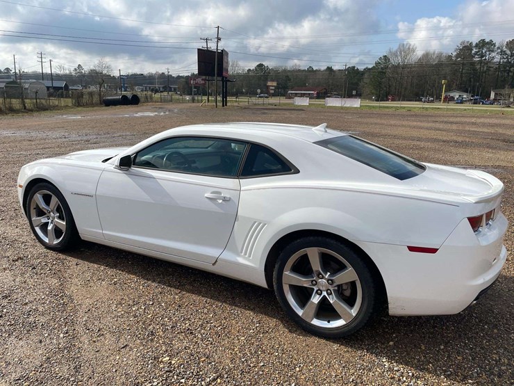 2012-chevrolet-camaro-2-door-coupe-(152,885-miles)-image-2