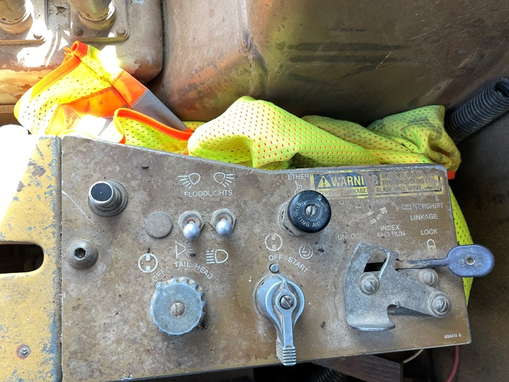 caterpillar-140g-image-37