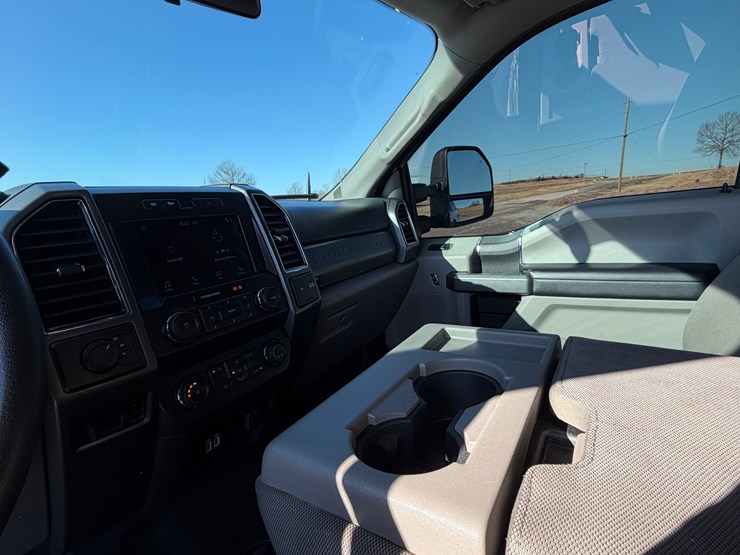 2019-ford-f250-xlt-image-15