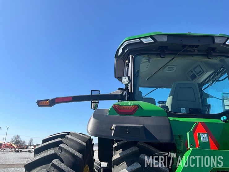 2023-john-deere-8r-340-image-19