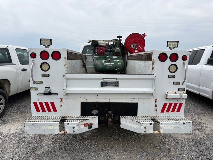 2011-ford-f350-image-5