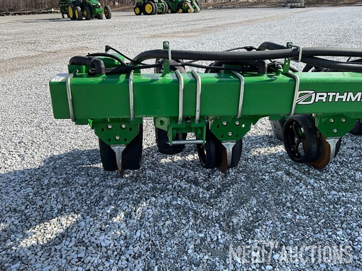 2022-john-deere-dr16-image-39