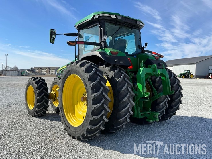 2023-john-deere-8r-310-image-3