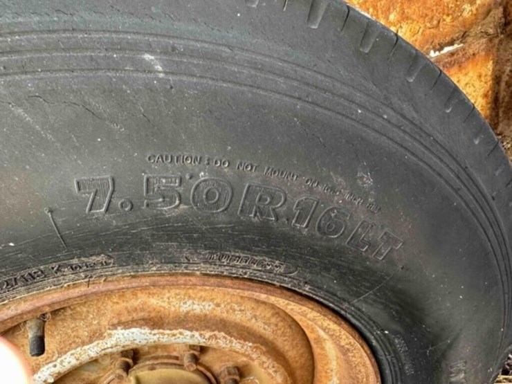 gooseneck-livestock-trailer-image-20