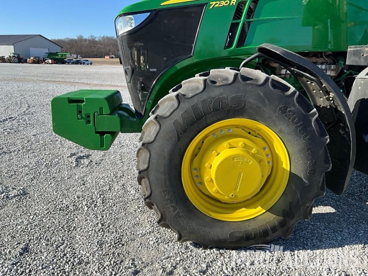 2014-john-deere-7230r-image-12