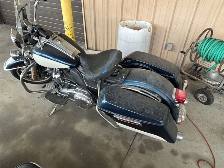 2020-harley-davidson-road-king-police-motorcycle-image-7