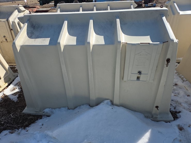 (2)-calf-tel-poly-calf-huts-(middle)-image-16