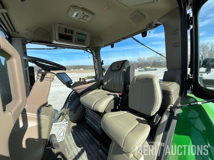2022-john-deere-7r-210-image-39