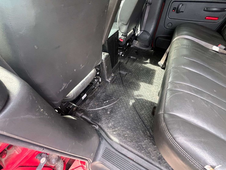 2008-chevrolet-kodiak-5500-4x4-crew-cab-flatbed-truck-(85,344-miles)-image-18