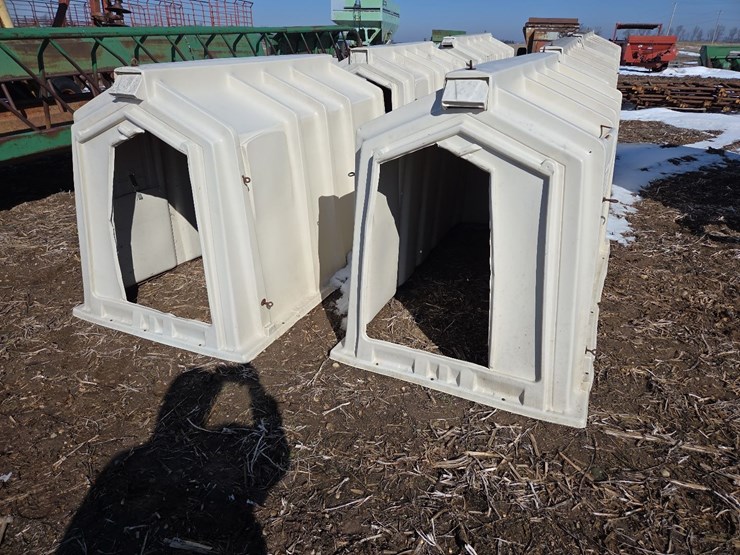 (2)-calf-tel-poly-calf-huts-(south)-image-1