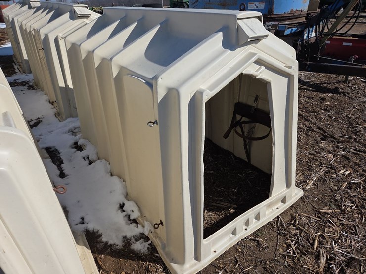 (2)-calf-tel-poly-calf-huts-(south)-image-8