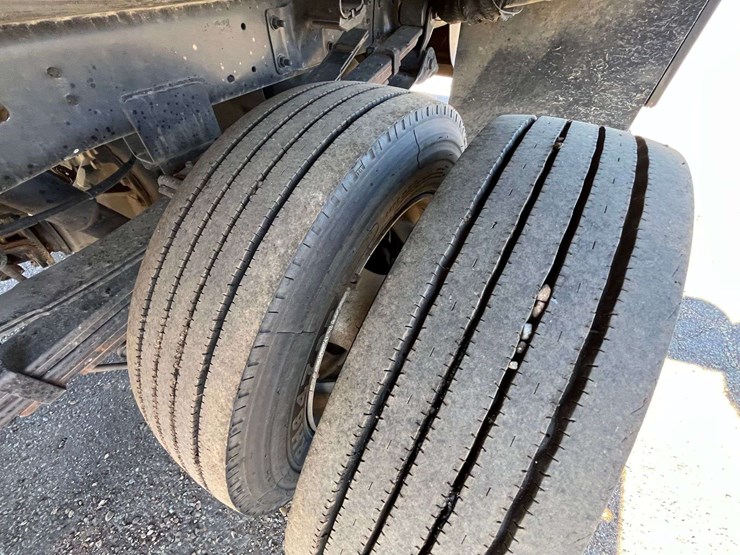 2014-dodge-ram-5500-image-24