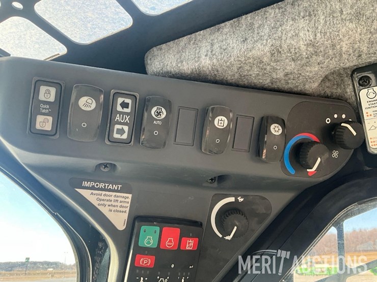 2024-deere-333g-image-28