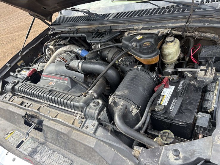 2005-ford-f350-image-25