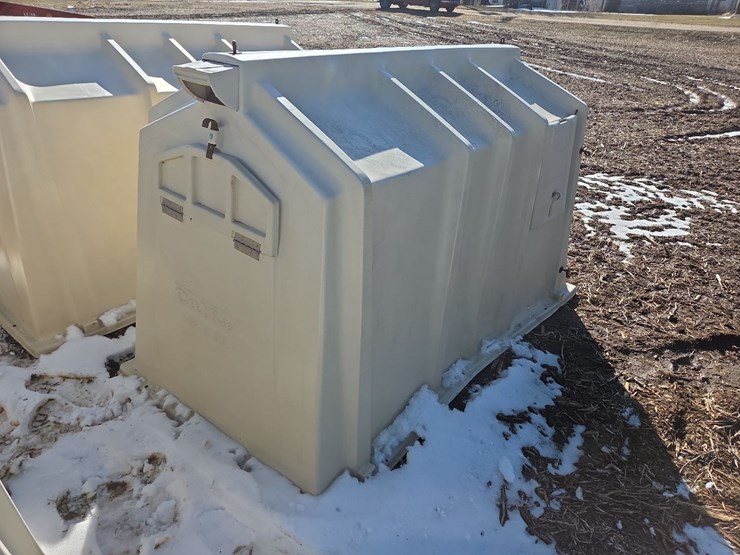 (2)-calf-tel-poly-calf-huts-(south)-image-14