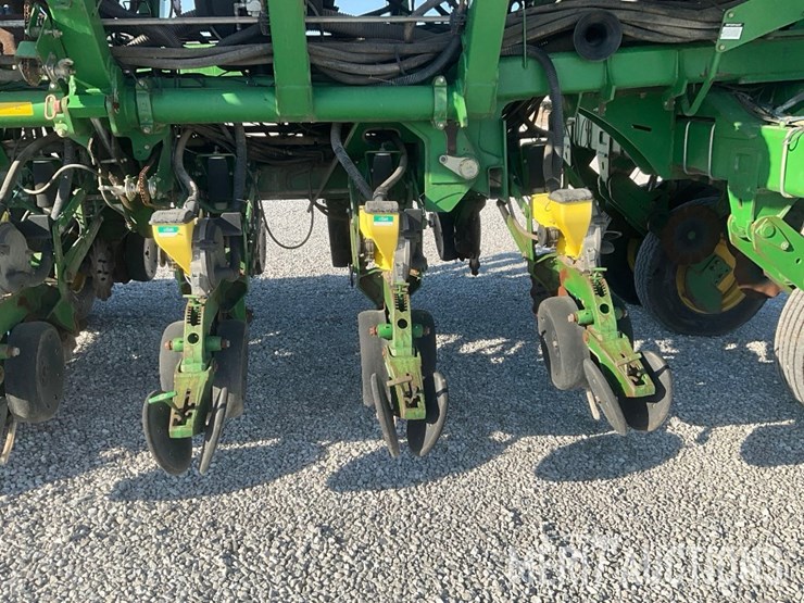 2007-john-deere-1790-image-17