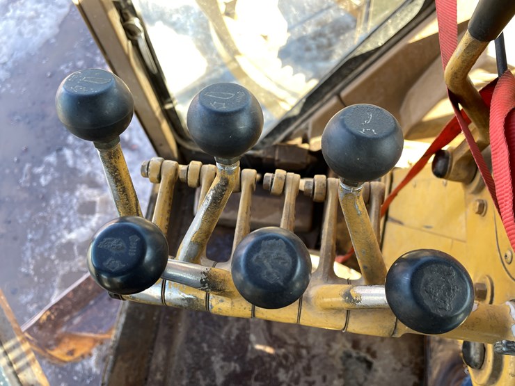 caterpillar-140g-image-44