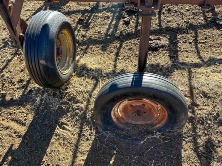 54’-springtooth-cultivator-image-10