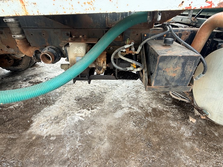 1999-mack-dm690-image-18