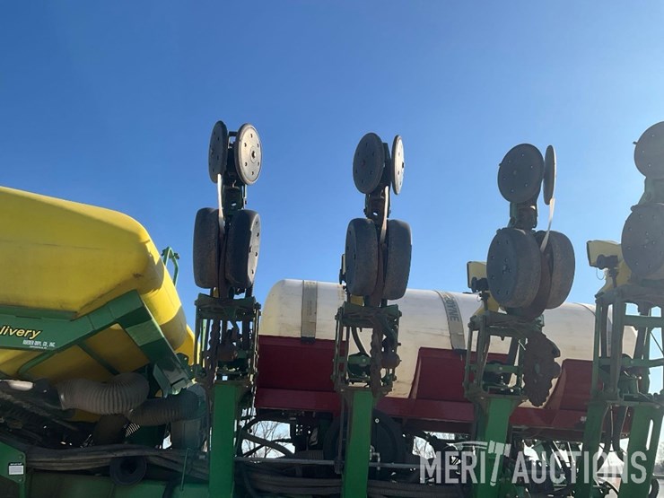 2007-john-deere-1790-image-32