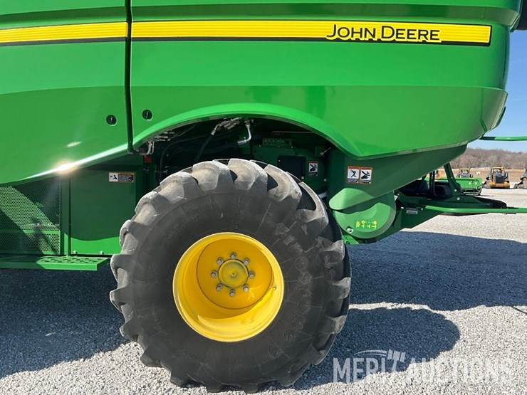 2021-john-deere-s790-image-18