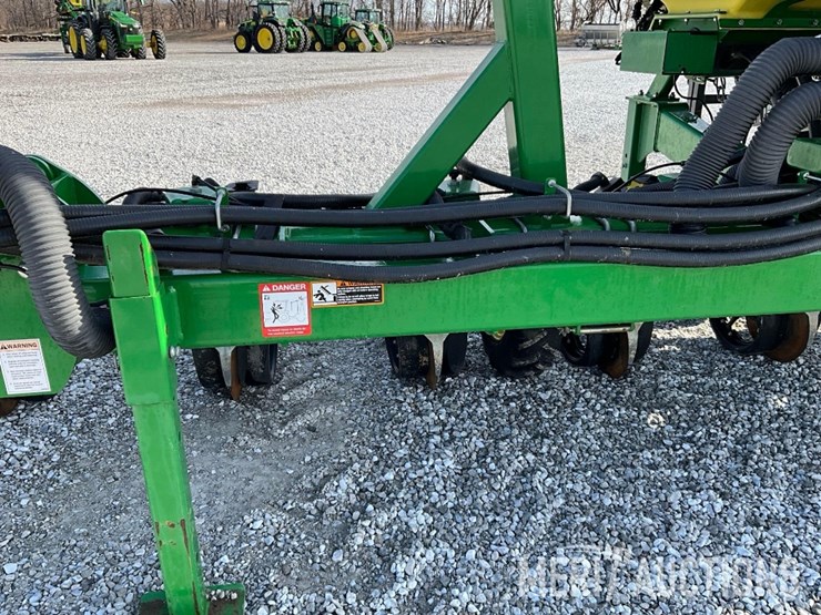 2022-john-deere-dr16-image-42