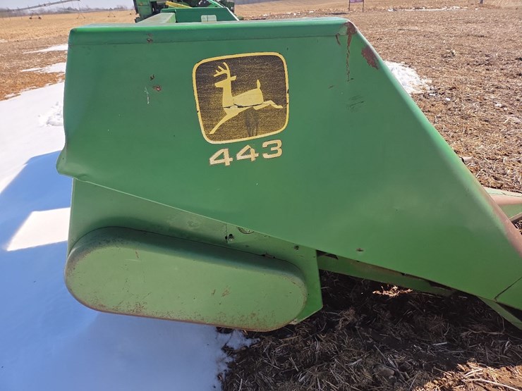 john-deere-443-image-12