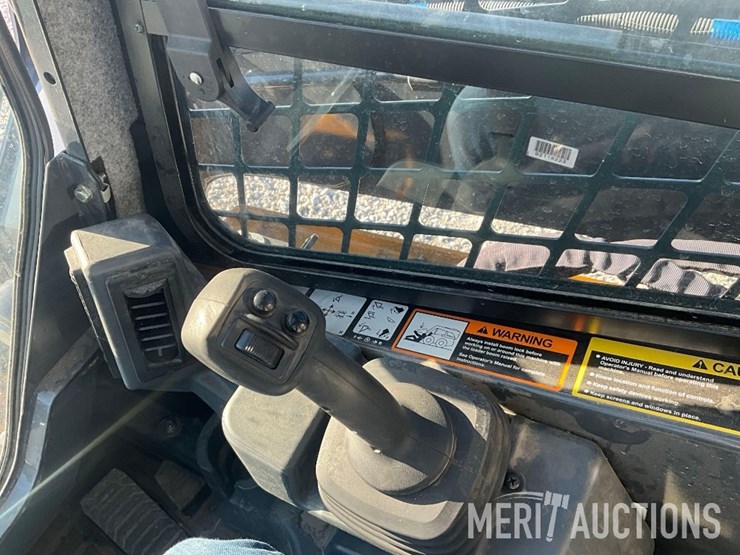 2023-deere-333g-image-31