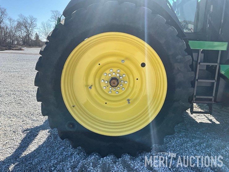 2023-john-deere-8r-340-image-27