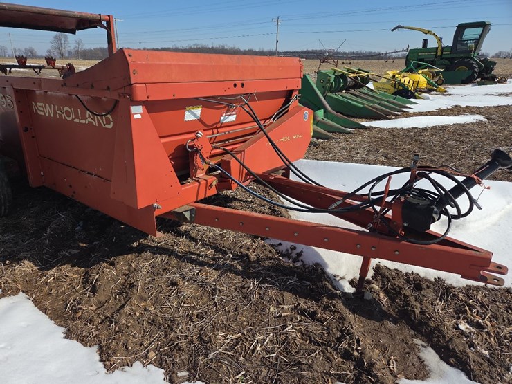 new-holland-195-image-6