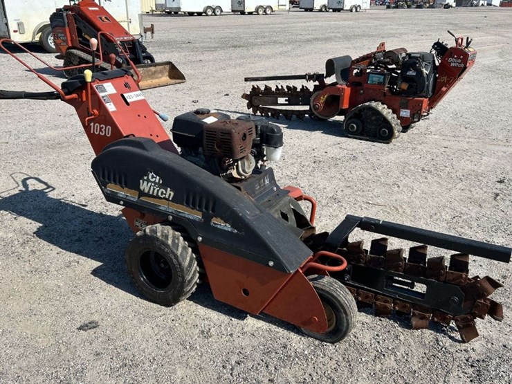 1999-ditch-witch-1030-image-1