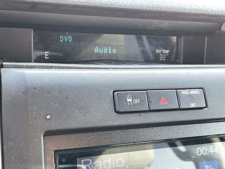 2011-ford-f150-image-47