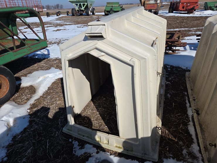 (2)-calf-tel-poly-calf-huts-(north)-image-13