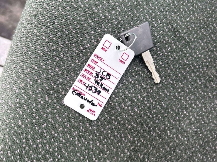 2021-jcb-35z-1-image-30