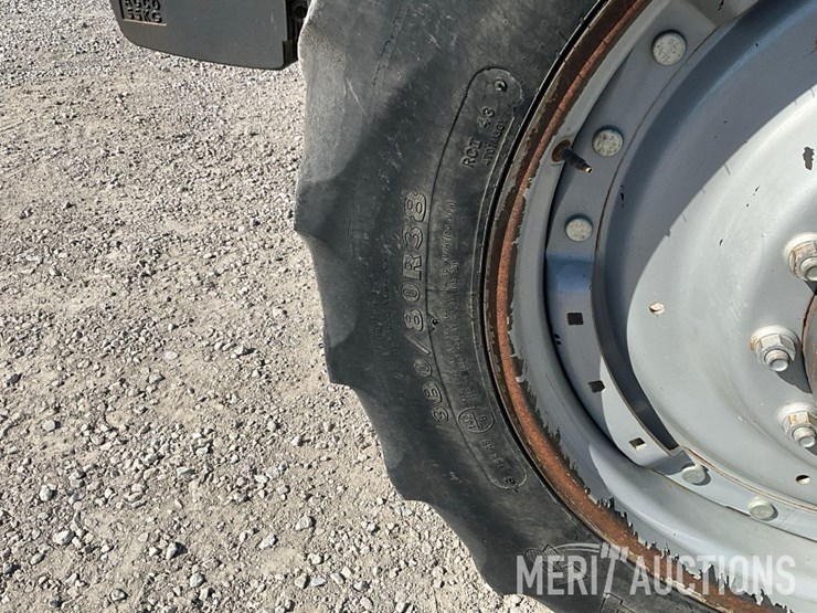 2014-massey-ferguson-8650-image-14