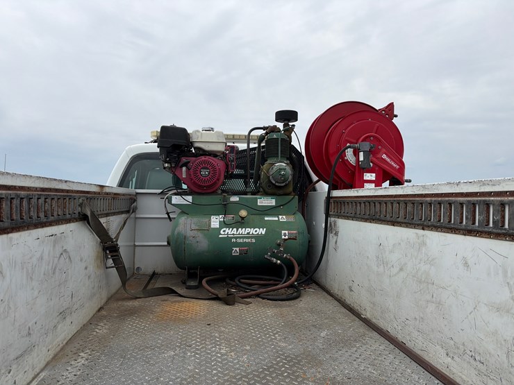 2011-ford-f350-image-6