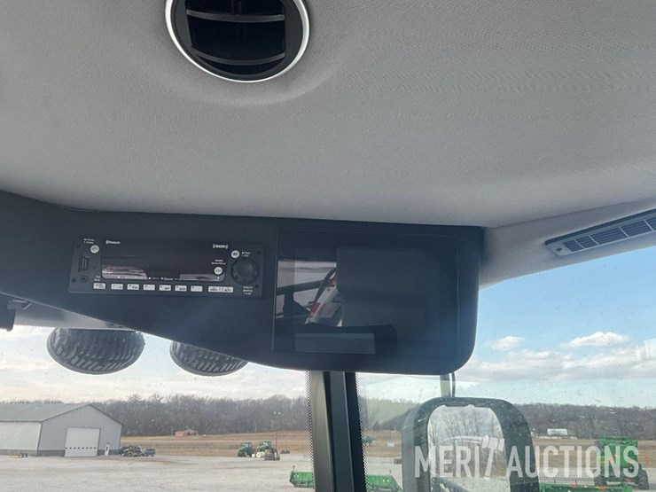 2022-new-holland-sp310f-image-48