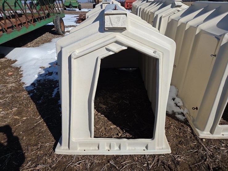 (2)-calf-tel-poly-calf-huts-(south)-image-11