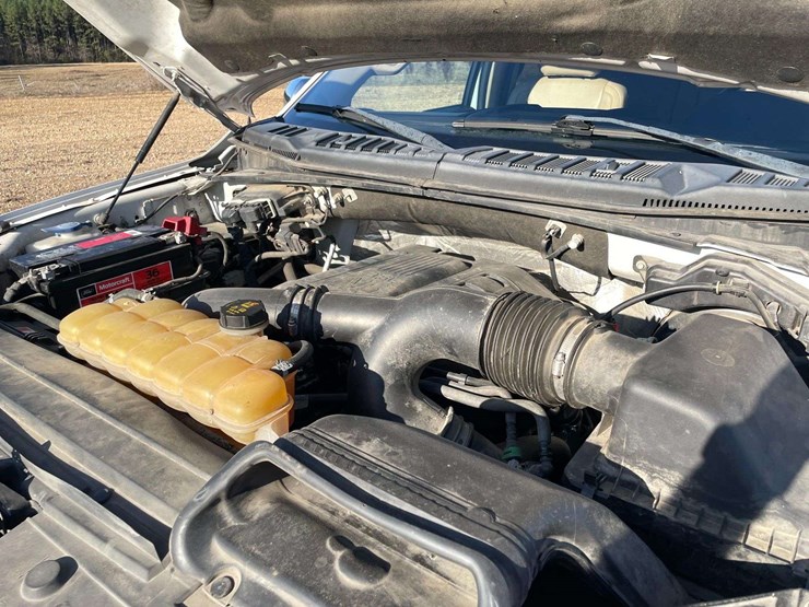 2016-ford-f150-lariat-image-7