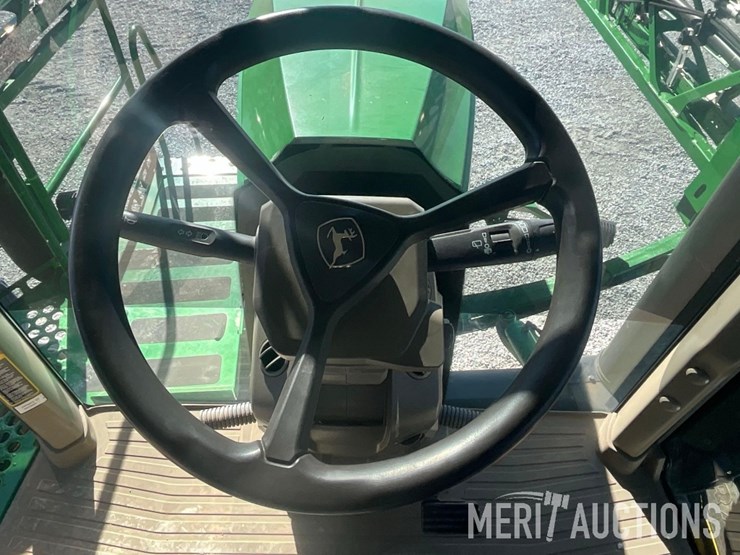 2022-john-deere-410r-image-36