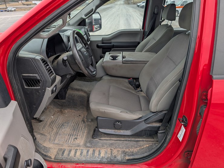 2020-ford-f350-xl-image-7