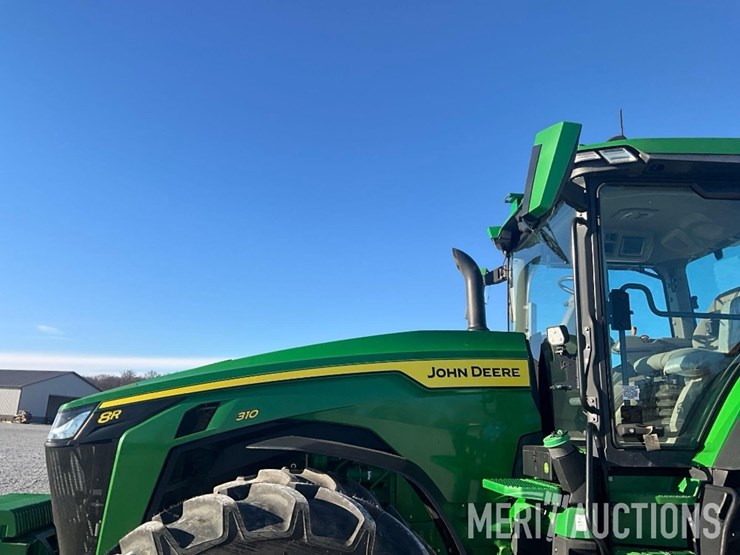 2023-john-deere-8r-310-image-11