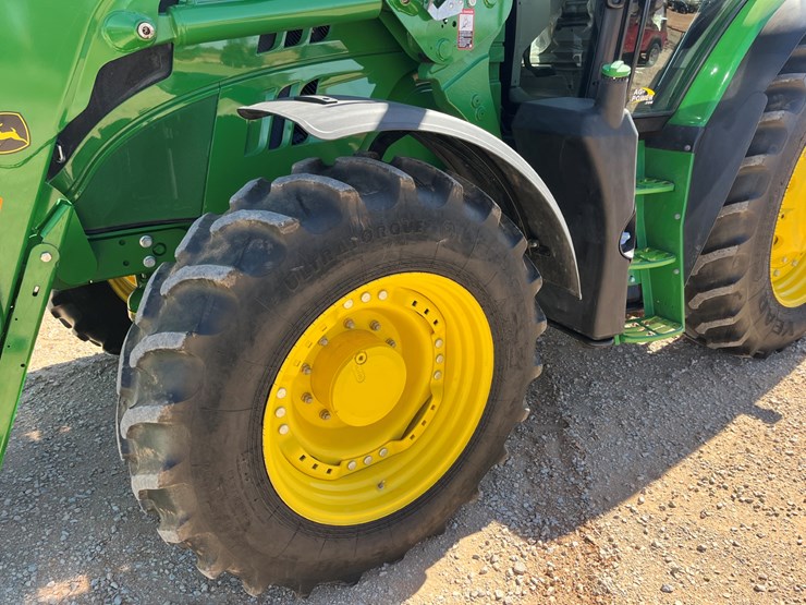 2015-john-deere-6145r-image-2