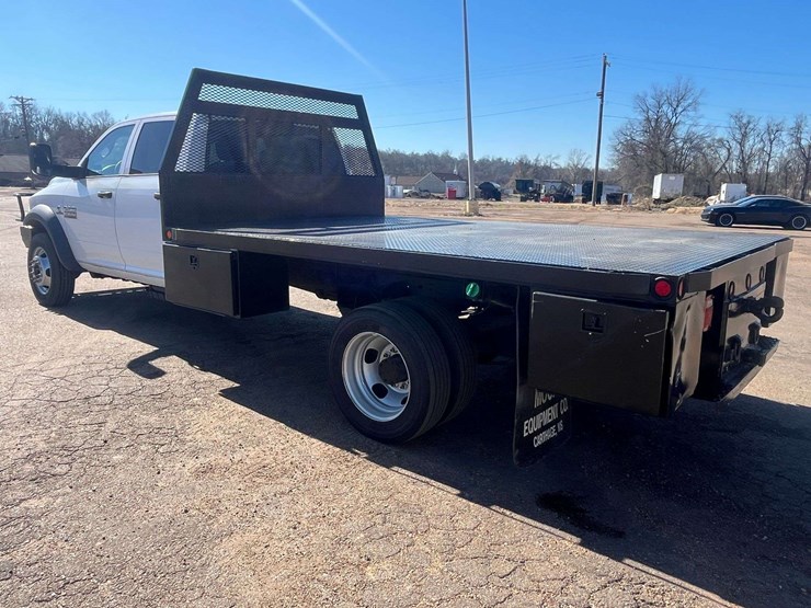 2014-dodge-ram-5500-image-4